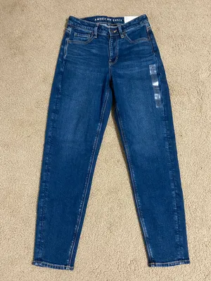 American Eagle Outfitters Mom Jean thumbnail 4