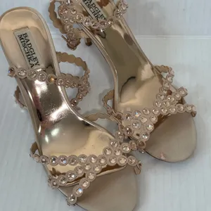 Badgley Mischka Rose Gold Rhinestone Strappy Heels Womens 6 Formal Prom Wedding thumbnail 5