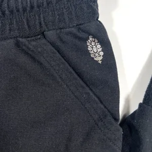 FP Movement Small Sunny Black Skinny Jogger Sweatpants EUC Yoga‎ Gym Loungewear thumbnail 4