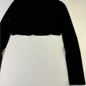 Black Long Sleeve Crop Top thumbnail 6