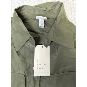 A New Day Womens XS Olive Green Utility Button Down Shirt‎ Long Sleeve NWT. thumbnail 2