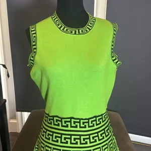 Women’s Casual Short Green Sleeveless Dress Flared Pleated Skirt Size L *READ thumbnail 2