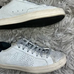 P448 John leopard print lace up distressed sneakers women’s shoe size 7 thumbnail 6