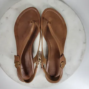 Tory Burch Minnie Leather Thong Sandals 9.5 Tan Gold Logo Medallion Flats Summer thumbnail 5