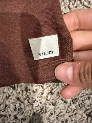 Vuori halo performance crop top thumbnail 4