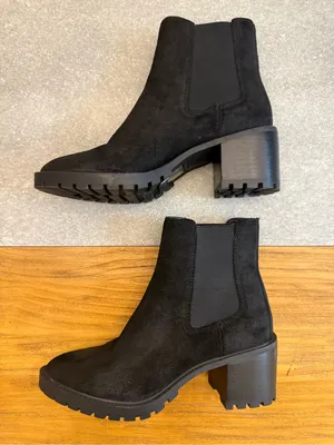 Vince Camuto Alesher Black Suede Chelsea Block Heel Boot 8 thumbnail 2