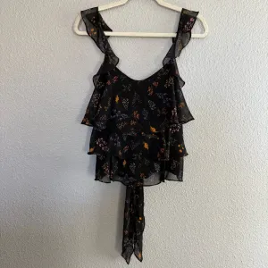 Rebecca Minkoff Ruffle Sleeve Top Size‎ Small Self Tie Back thumbnail 4