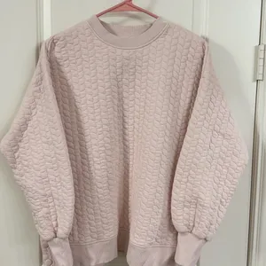 Anthropologie’s Grey State Long Sleeve Quilted Teddy Light Pink Crew Neck thumbnail 4