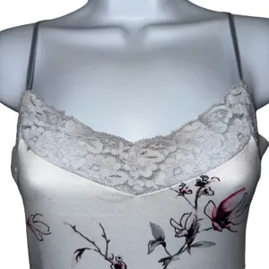 WHITE‎ HOUSE BLACK MARKET White Floral Lace Trim Cami Tank Top EUC Size XS thumbnail 3