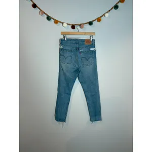 Levi's distressed Wedgie Skinny jeans thumbnail 3