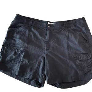 World Wide Sportsman Nylon Cargo Shorts Women’s Size 18 Black Hiking Outdoor thumbnail 1