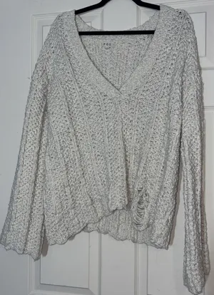 Boutique chunky knit sweater thumbnail 1