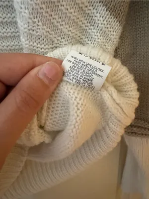 Women’s Colorblock Crewneck Sweater – Gray and White thumbnail 3