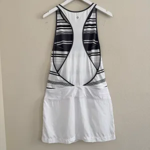 Lululemon Blissed Out Dress Size 8 Racerback Tennis Prep Pickeball Athletic‎ thumbnail 4