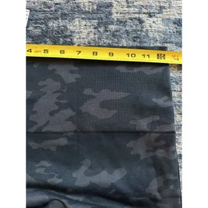 Spanx Crop Leggings Women's Medium Black Gray Camo Look At Me Now Seamless NEW thumbnail 4