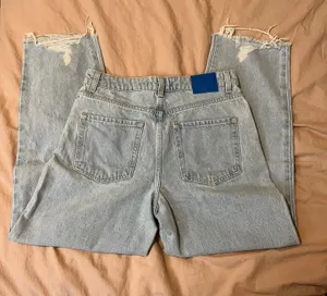 ZARA light wash High-waisted, wide-leg blue denim distressed jeans thumbnail 4