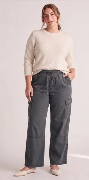 OLD NAVY High Rise Wide Leg Cargo Pants thumbnail 1
