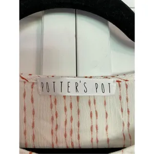 Anthropologie Potters Pot white linen textured cropped knot front blouse thumbnail 3