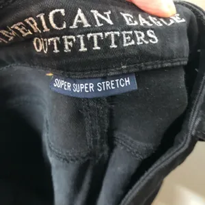 American Eagle black high rise jegging jeans pockets stretch everyday capsule XS thumbnail 4