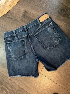 Ariat Dark Boyfriend Perfect Rise Cutoff Shorts 30R thumbnail 3