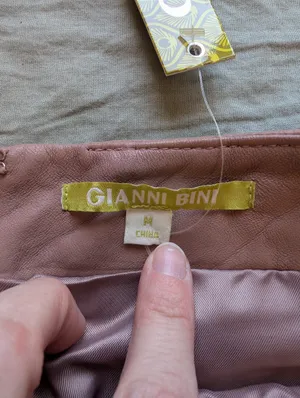 NWT Gianni Bini Leather Rachel Skirt Medium Blush thumbnail 3