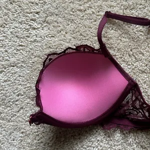 Victoria Secrets Pink WEAR EVERYWHERE PUSH-UP BRA in Maroon Lace thumbnail 4