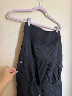 Lululemon lined mid rise studio‎ dance pant size 6 in black ruched leg thumbnail 6