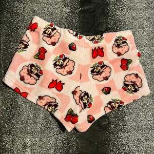 Womens large Strawberry Shortcake Plush Lounge/Sleep Shorts thumbnail 2