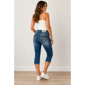 Rock Revival Buckle Gwen Embellished Y2K Rocker Low-Rise Capri Jeans Size 32 thumbnail 2