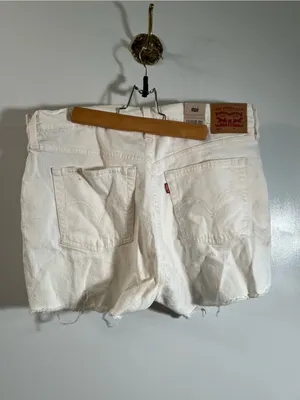 Levi’s Women’s Size 33 501 Original Cutoff Denim Shorts Cream White‎ High Rise thumbnail 7