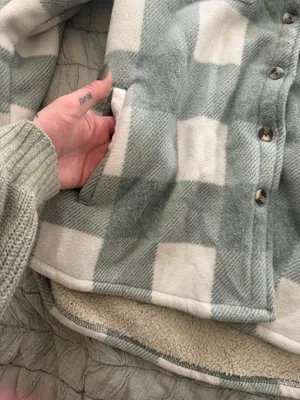 Sage Plaid Flannel Sherpa-Lined Jacket thumbnail 5