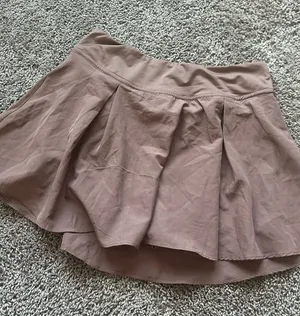 Love Tree Women’s Pleated Mini Skirt - Dusty Mauve thumbnail 1