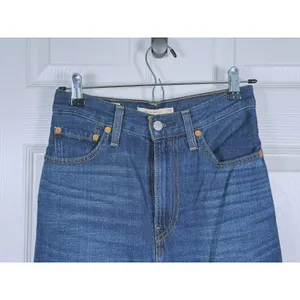 Levi's Premium Ribcage Wide Leg Jeans Size 24 Blue High Rise 90s Retro Denim thumbnail 5