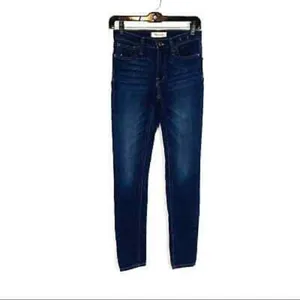✨ HP✨Madewell 9” Mid Rise Skinny Jeans✨ thumbnail 4