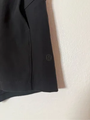 Lululemon On The Fly Short *Woven *2.5" Black‎ (First Release) thumbnail 3