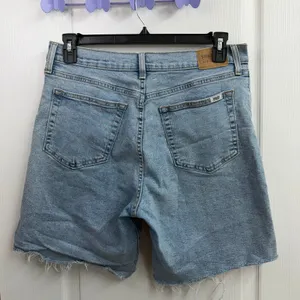 Signature by Levi Strauss light wash‎ heritage high rise Bermuda denim shorts 12 thumbnail 6