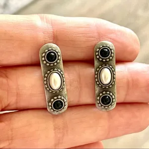 Silver tone Pearl and black post earrings thumbnail 1
