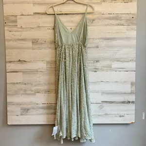 NWT ASOS Embellished Cami Midi Dress in Sage Green Sz4 A-line Fit & Flare Sequin thumbnail 3