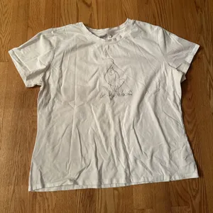 White Shirt thumbnail 1