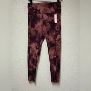 NWT VICTORIA'S SECRET Tie-Dye Incredible Essential 7/8 Leggings Size 6 thumbnail 2