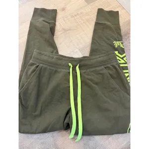 PINK Victoria's Secret Olive Green & Neon‎ Lime Spellout Joggers - Size S thumbnail 2