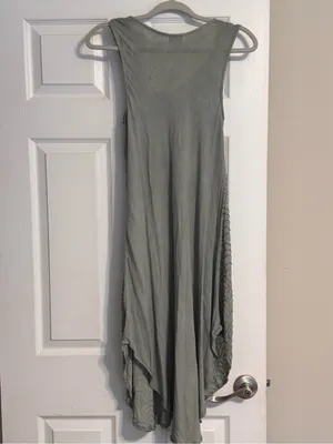 Calstyle Sage Green Embroidered Boho Whimsy Flowy Sleeveless Midi Dress Large thumbnail 2