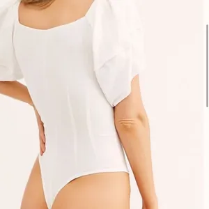 Free People Puff Sleeve Not Basic Bodysuit Size Small thumbnail 5