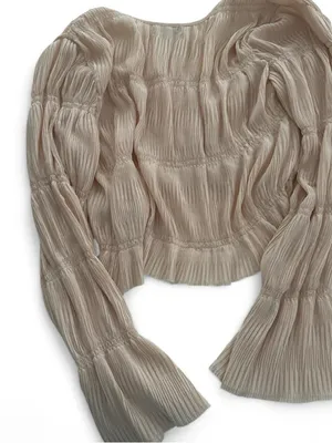 Urban Outfitters Pleated V-Neck Button Blouse in Light Blush thumbnail 4