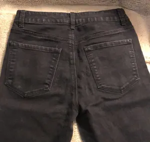 🔹4 for $30 Forever21 Skinny Jeans thumbnail 3