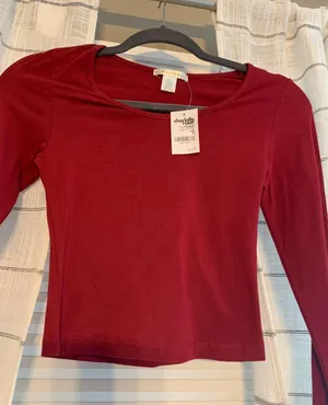 Charlotte Russe Crop Top thumbnail 2