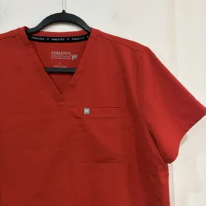 Fabletics Red Vital 1 Pocket Scrub Top Size Large thumbnail 2