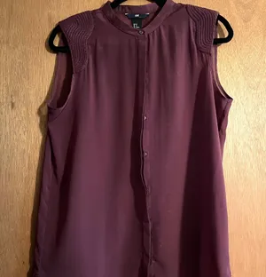 H&M Sleeveless Top thumbnail 1