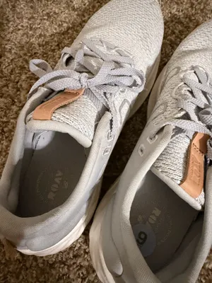 New balance tennis shoes thumbnail 8