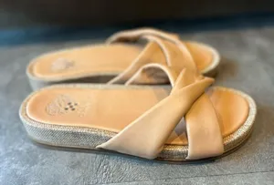 Vince Camuto Krissamel Platform Sandals Beige NEW thumbnail 2